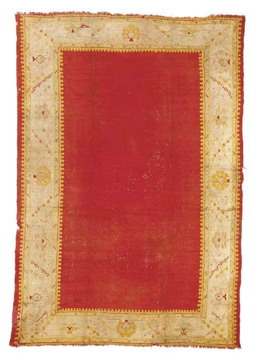 AN USHAK CARPET