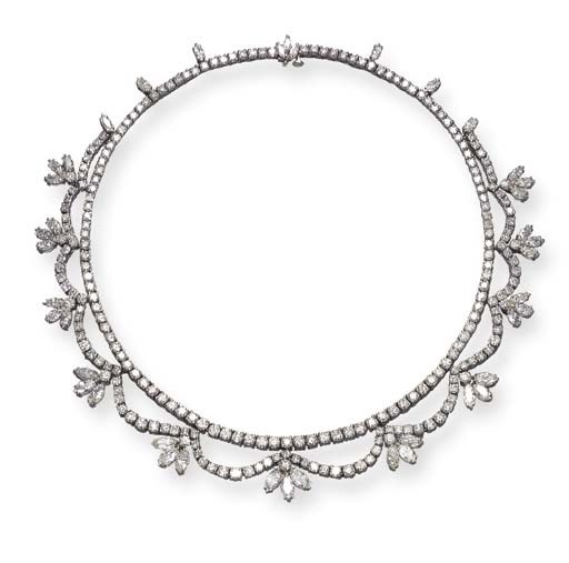A DIAMOND FRINGE NECKLACE