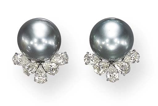 A PAIR OF GRAY CULTURED PEARL AND DIAMOND EAR CLIPS