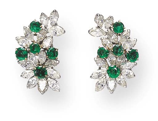 A PAIR OF DIAMOND AND EMERALD EAR CLIPS