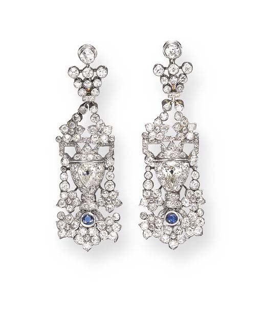 A PAIR OF DIAMOND AND SAPPHIRE EAR PENDANTS