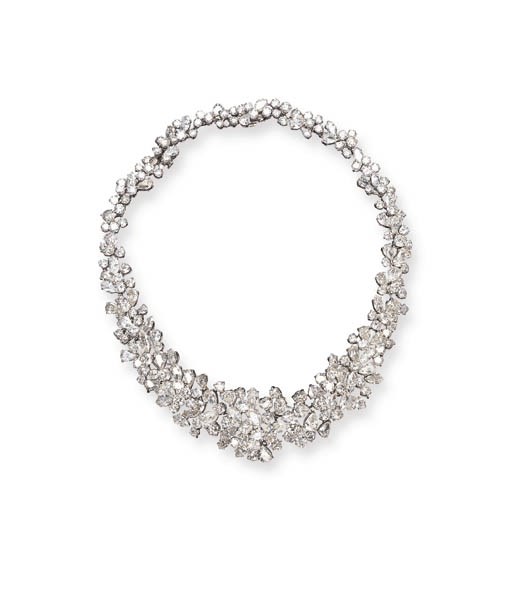 AN IMPORTANT DIAMOND NECKLACE