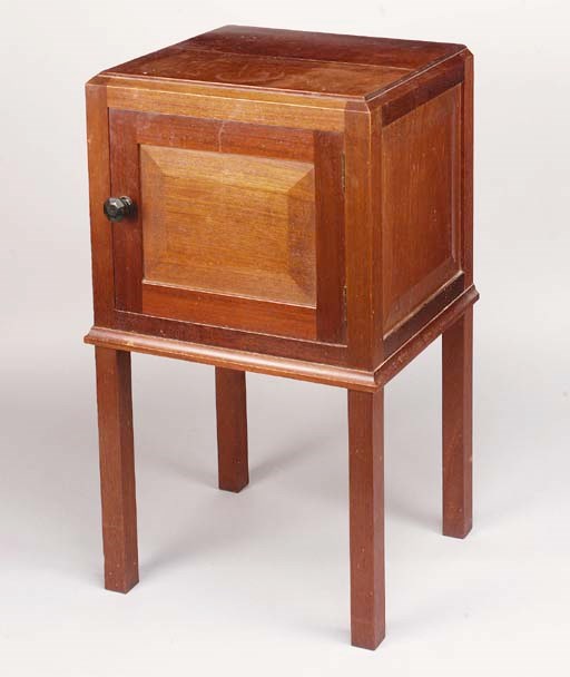 A Gordon Russell Arts and Crafts Hondwas Mahogany cabinet