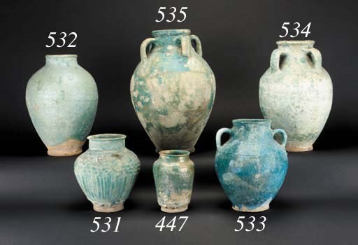 A Kashan pottery jar