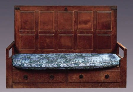 AN OAK SETTLE
