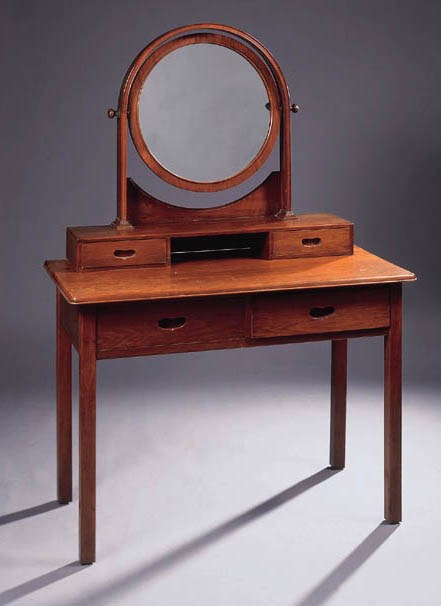 A CHESTNUT DRESSING TABLE