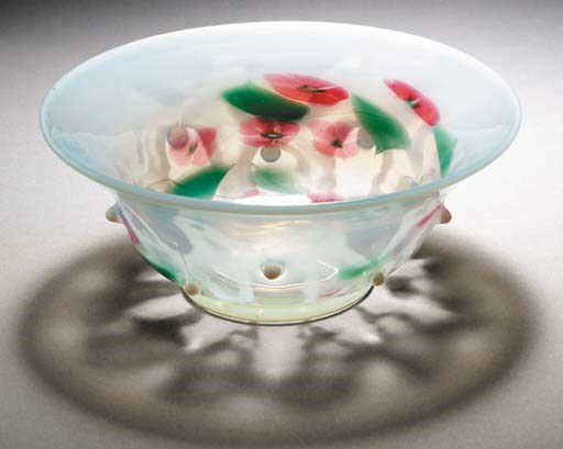 A PAPERWEIGHT FAVRILE GLASS VASE