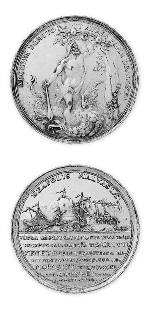 Venezia Riconquista Napoli di Malvasia, 1690, bronzo dorato, 44mm., opus P H Müller, ALCIDES DOMITO RAPIT AVREA POMA DRACONE, Ercole, atterrato il drago, coglie le mele d'oro dall'albero, rov. NEAPOLIS MALVASIAE, veduta del porto con le galee veneziane (Forrer VI, 198; Volt.1085), BB