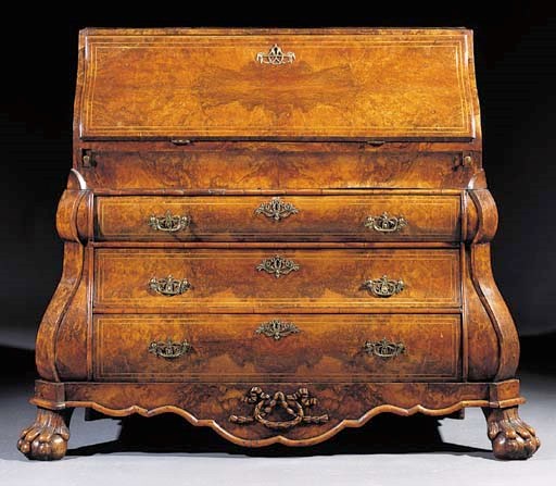 A Dutch burr walnut bureau