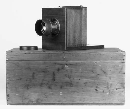 Wet-plate camera outfit