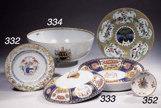A famille rose armorial plate