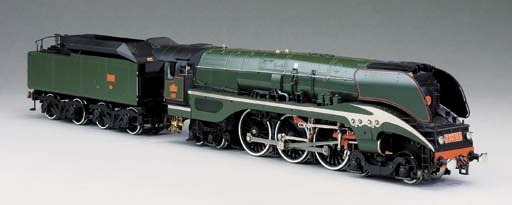 A fine and detailed Gauge 1 two-rail electric model of the SNCF 2-3-2 U1 (4-6-4) 'de Caso' locomotive and tender No. 36.8.6