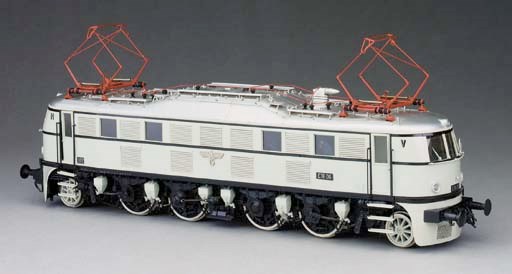 A well detailed and proportioned Gauge 1 two-rail electric model of the German DR 1D1 Express Passenger electric Locomotive by AEG Berlin E1806 of 1936