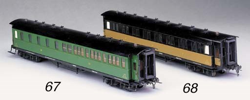 A Gauge 1 two-rail electric model of the French PLM four-axle Bogie 3rd Class double-handed Side Corridor Coach N11957
