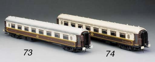 A well detailed Gauge 1 two-rail electric model of the French four-axle Bogie Wagons-Lits 'Golden Arrow' Pullman Dining Saloon No. 4018