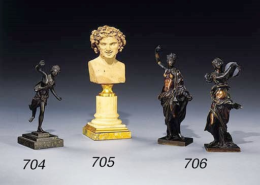 DEUX FIGURES DE BACCHANTE