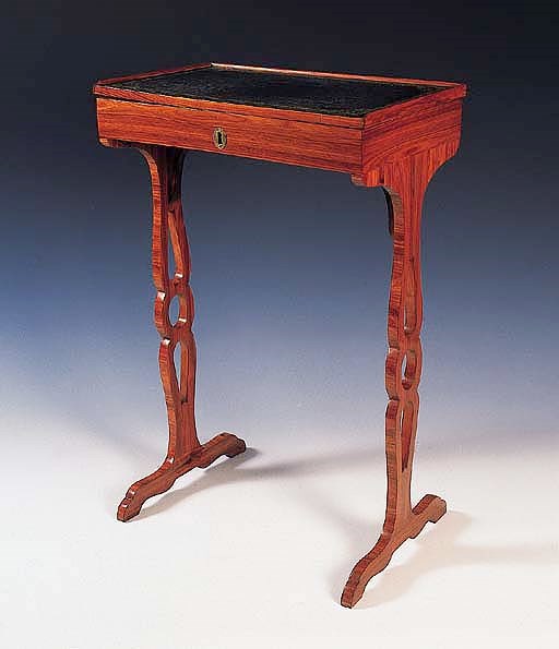 TABLE A ECRIRE D'EPOQUE LOUIS XVI