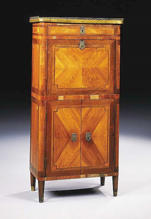 SECRETAIRE A ABATTANT D'EPOQUE LOUIS XVI