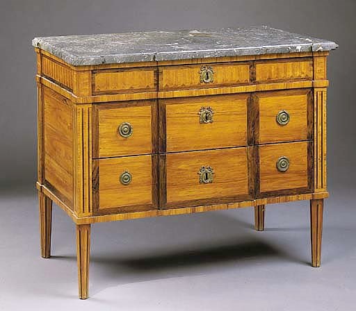 COMMODE A RESSAUT D'EPOQUE LOUIS XVI