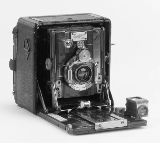 Sanderson de luxe hand camera no. B1934