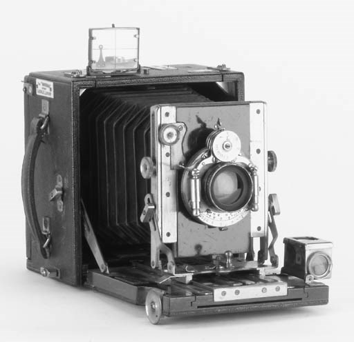 Universal hand camera
