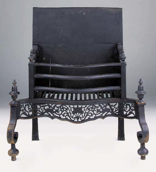 An English cast iron firegrate, 19th century