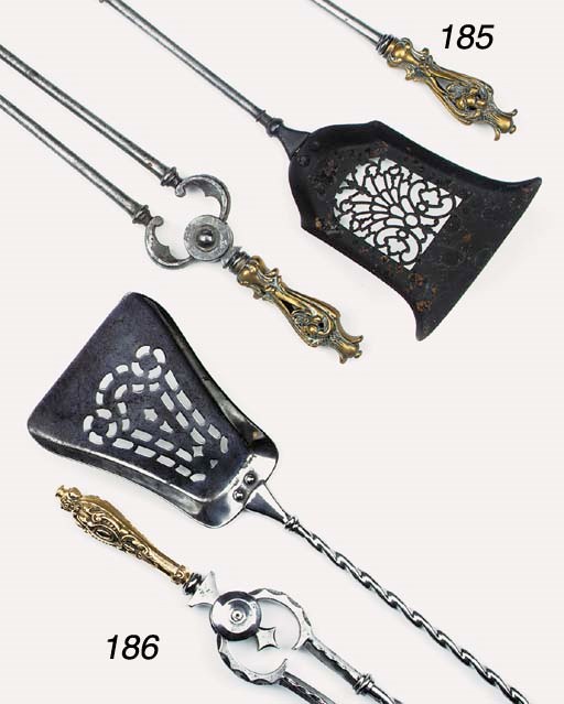 A set of English steel and brass fire irons, late 19th or early 20th century