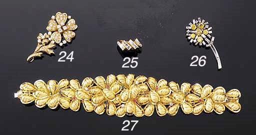 A GOLD GEM-SET PARURE