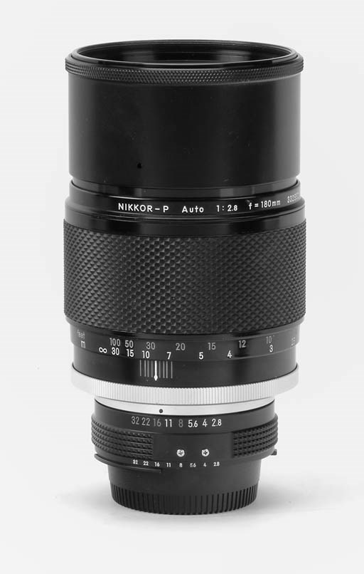Nikkor-P Auto f/2.8 180mm. no. 332550