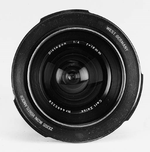 Distagon f/4 18mm. no. 4492228