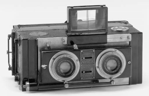 Monobloc stereo camera no. 7605