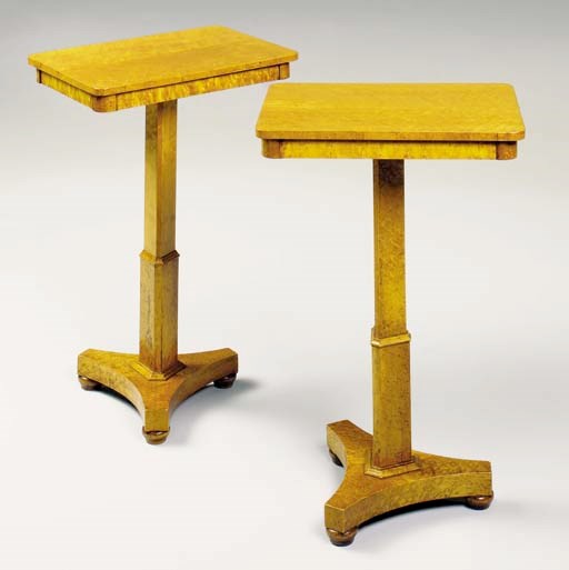 A PAIR OF WILLIAM IV BIRDS-EYE MAPLE PEDESTAL TABLES