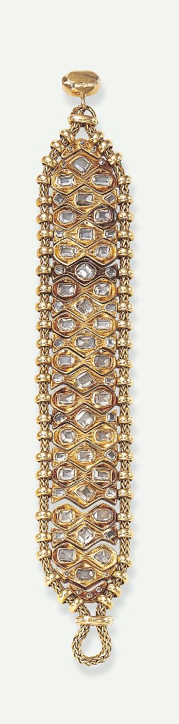 AN ELEGANT DIAMOND "HINDU" BRACELET, BY BOIVIN