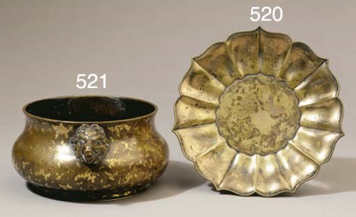 A gold-splashed bonze bombé censer