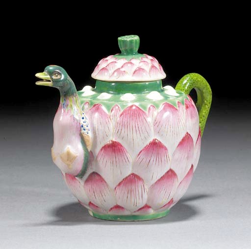 A famille rose teapot and cover
Qianlong
