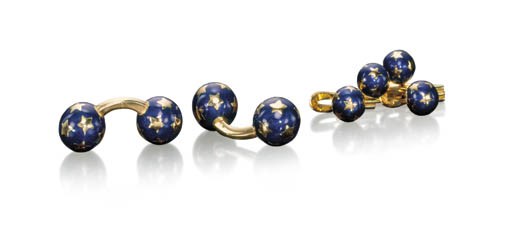 AN ENAMEL AND 18K GOLD DRESS SET