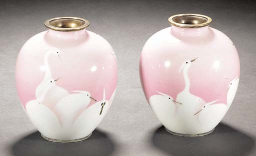 A pair of wireless cloisonne vases
Meiji Period