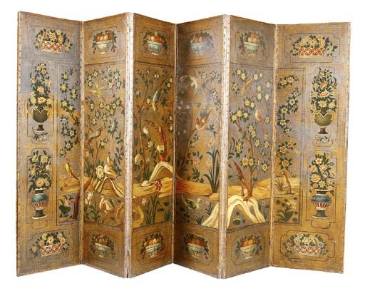 PARAVENTO IN CUOIO A SEI PANNELLI DECORATO IN POLICROMIA E ORO, SECOLO XIX,