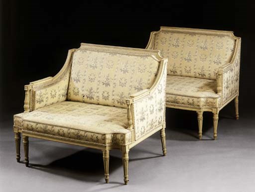 COPPIA DI MARQUISES IN LEGNO INTAGLIATO E DIPINTO, SECOLO XIX,
