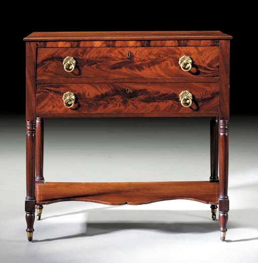 A FEDERAL MAHOGANY SERVING TABLE