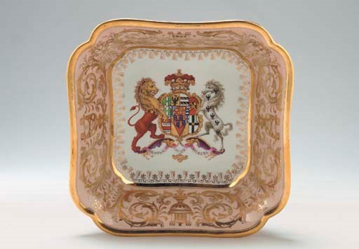 A WORCESTER (FLIGHT, BARR & BARR) SALMON-GROUND SQUARE SALAD BOWL FROM 'THE STOWE SERVICE'
