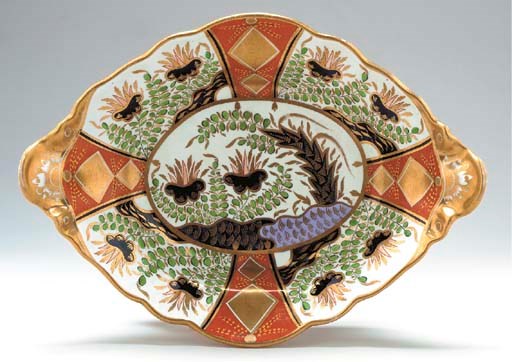 A SPODE IMARI LOZENGE-SHAPED FOOTED BOWL