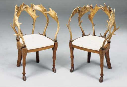 A PAIR OF OAK ANTLER CHAIRS, 19TH CENTURY