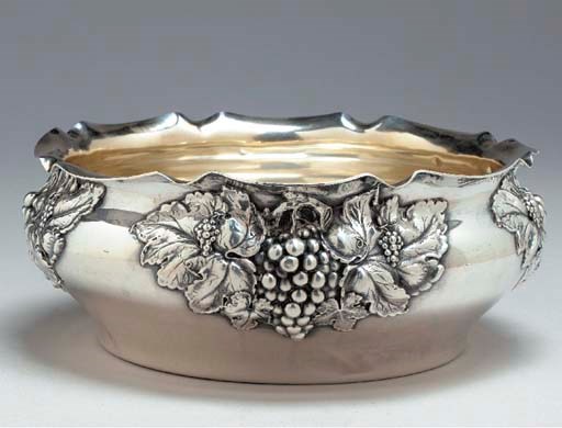 AN AMERICAN SILVER CENTERPIECE BOWL,