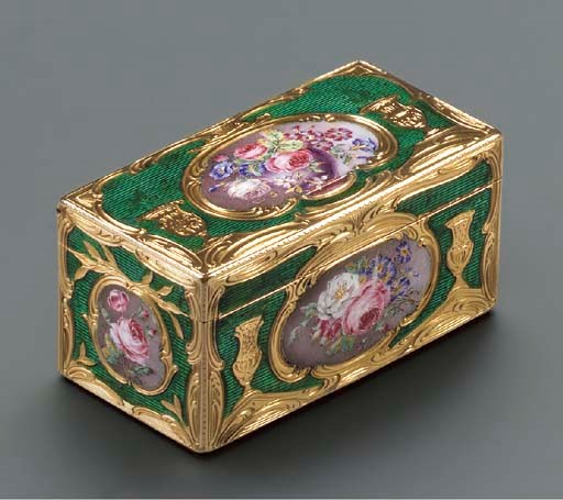 A LOUIS XV ENAMELLED GOLD SNUFF-BOX