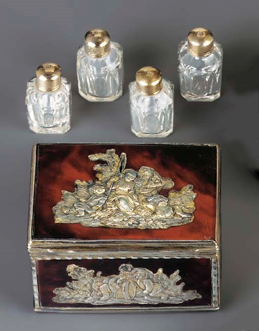 A LOUIS XV PARCEL-GILT AND SILVER MOUNTED TORTOISESHELL BOÎTE-À-FARD