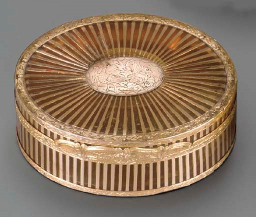 A LOUIS XV GOLD PIQUÉ AND TORTOISESHELL SNUFF-BOX