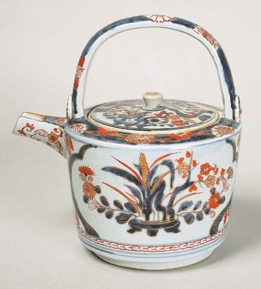 A Porcelain Sake Ewer