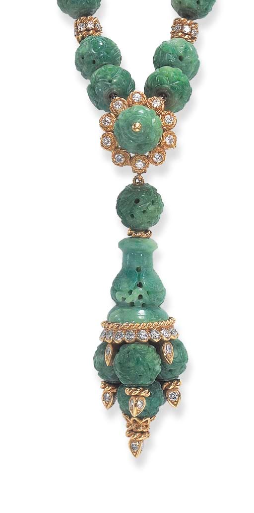 A JADEITE AND DIAMOND NECKLACE, BY VAN CLEEF & ARPELS