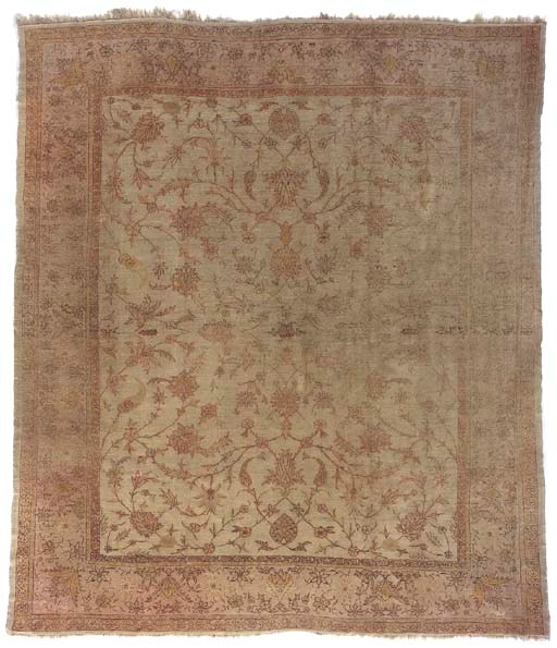 AN USHAK CARPET